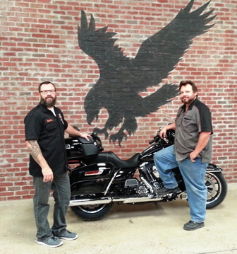 A logo of victory motorcycles and indian motorcycle.