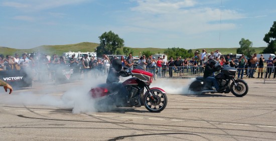 A logo of victory motorcycles and indian motorcycle.